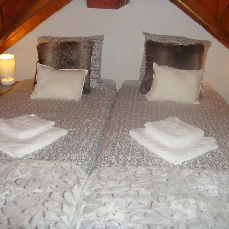 Clementine Chalet
